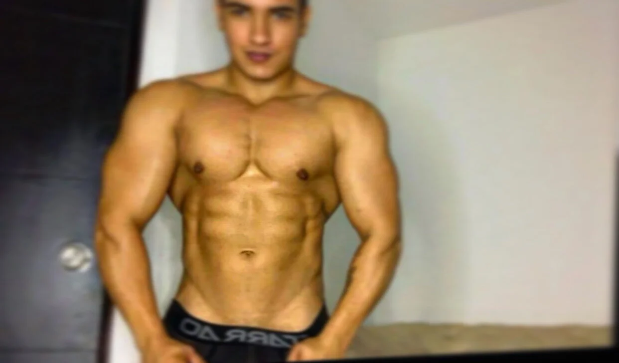 XXX Porn Photo of Nude jhon_nicolas 2