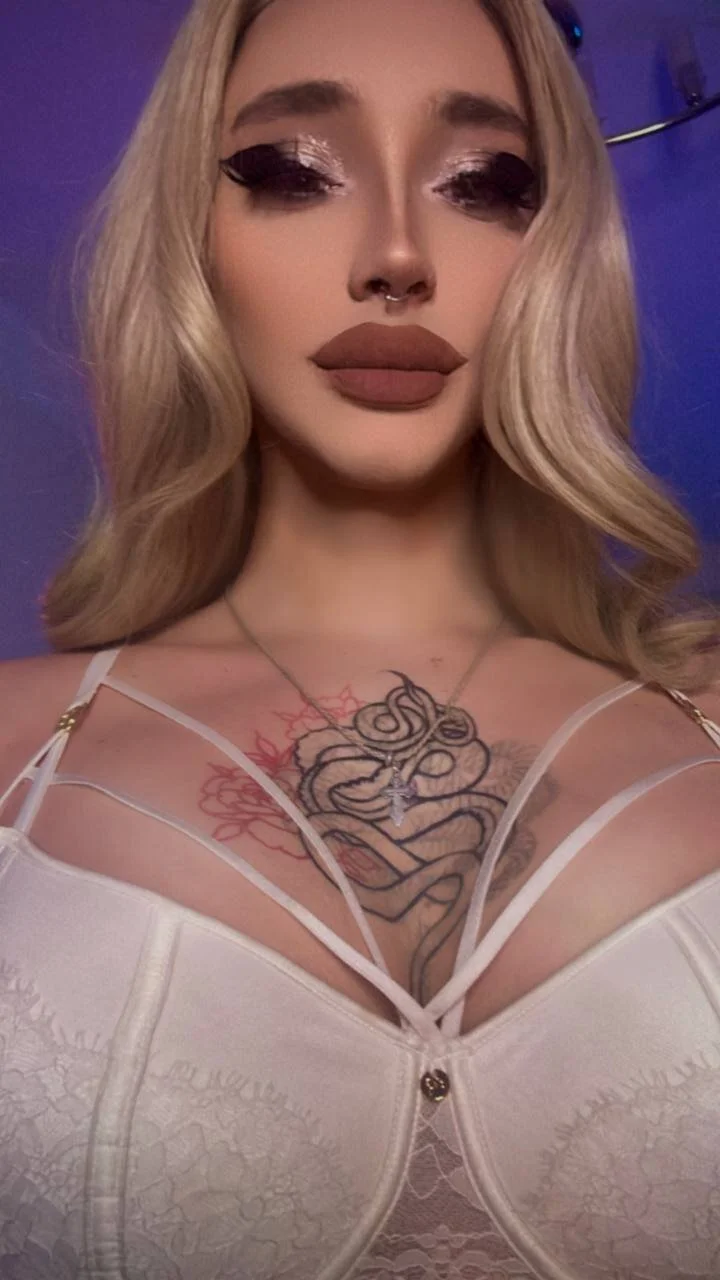 XXX Porn Photo of Nude _rose_monarch_ 5