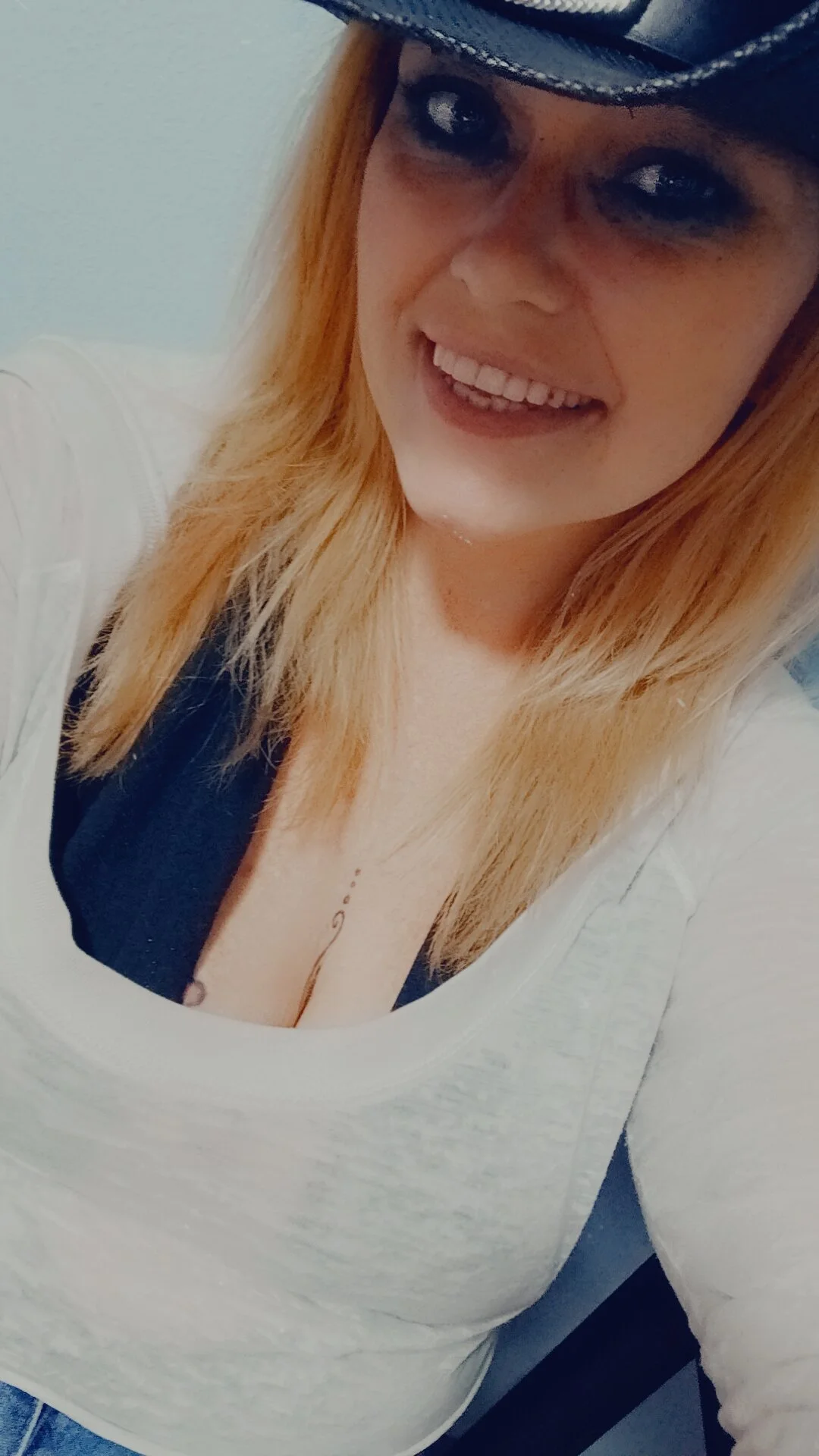 XXX Porn Photo of Nude CutiepieMandii143 14