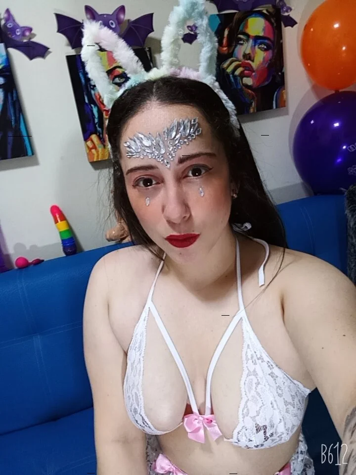 XXX Porn Photo of Nude mia-luna-x 2