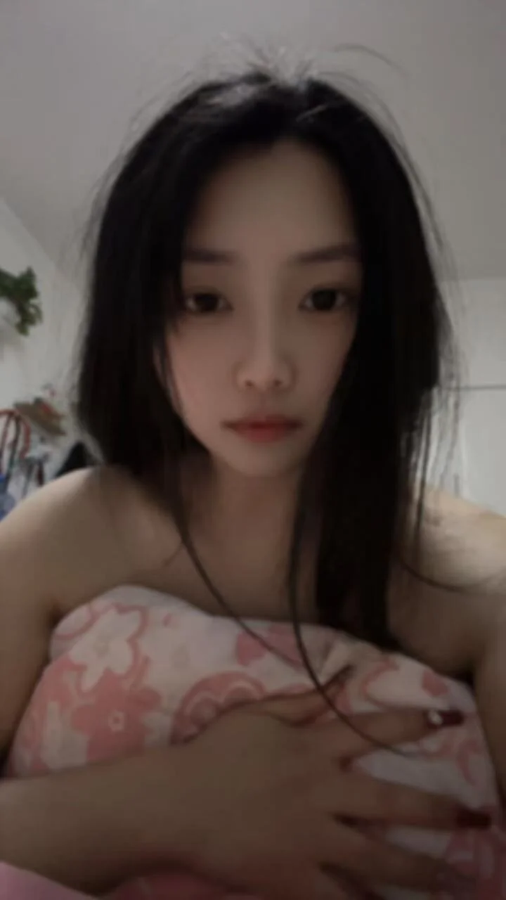 XXX Porn Photo of Nude tunestar 5