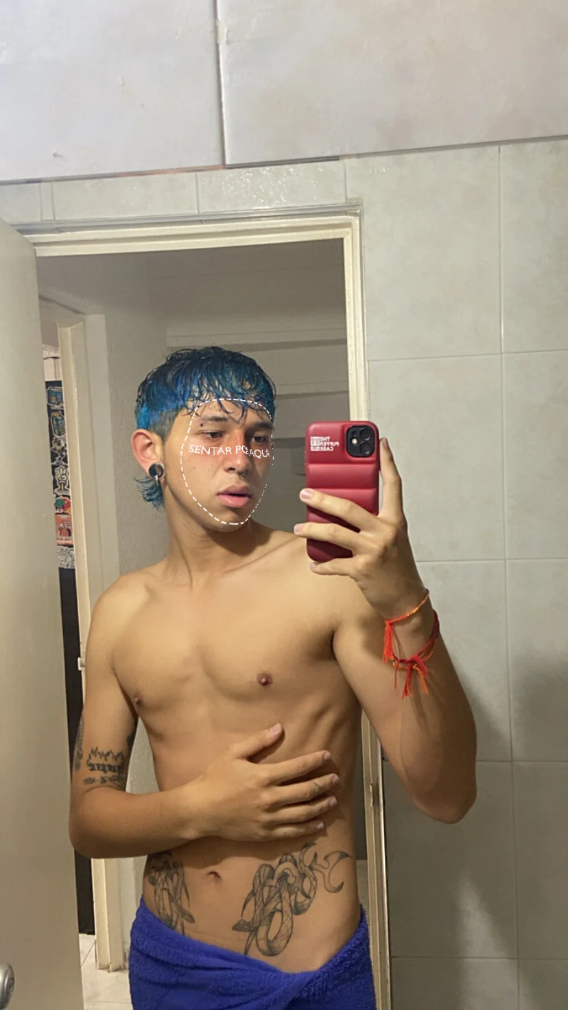 XXX Porn Photo of Nude x_Chris_22 2