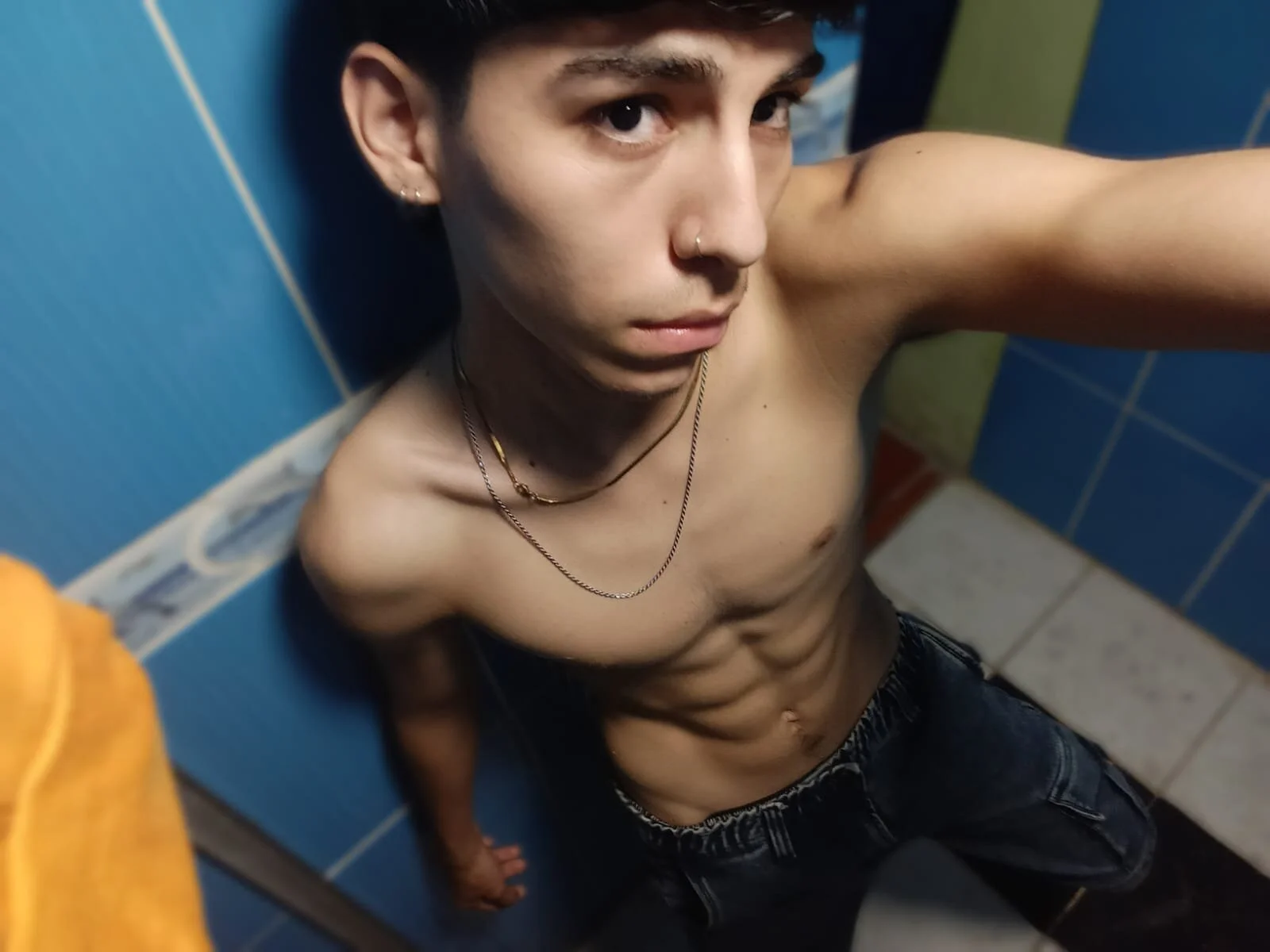 XXX Porn Photo of Nude ansel_26 2