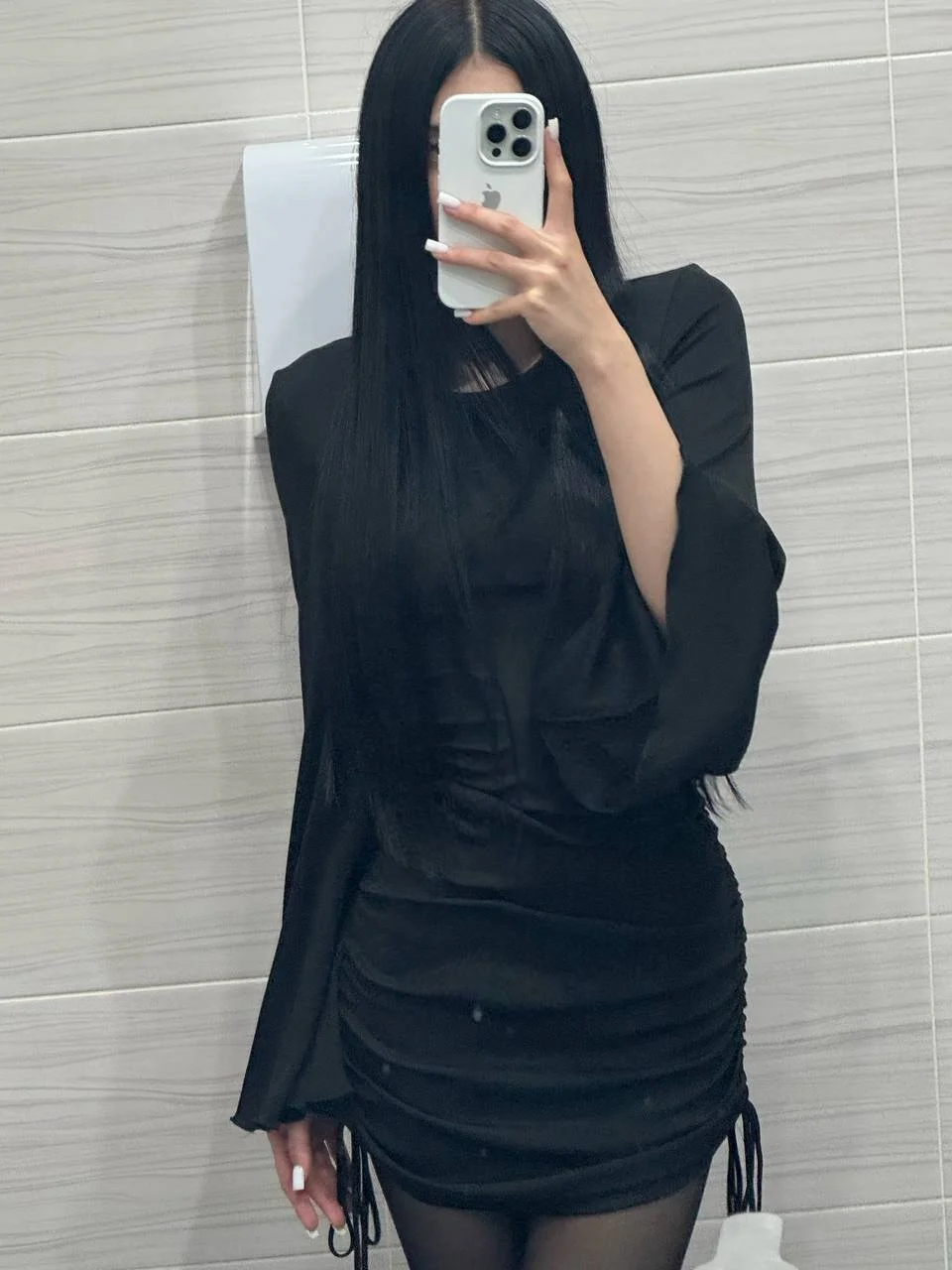 XXX Porn Photo of Nude MerlynPoor 5