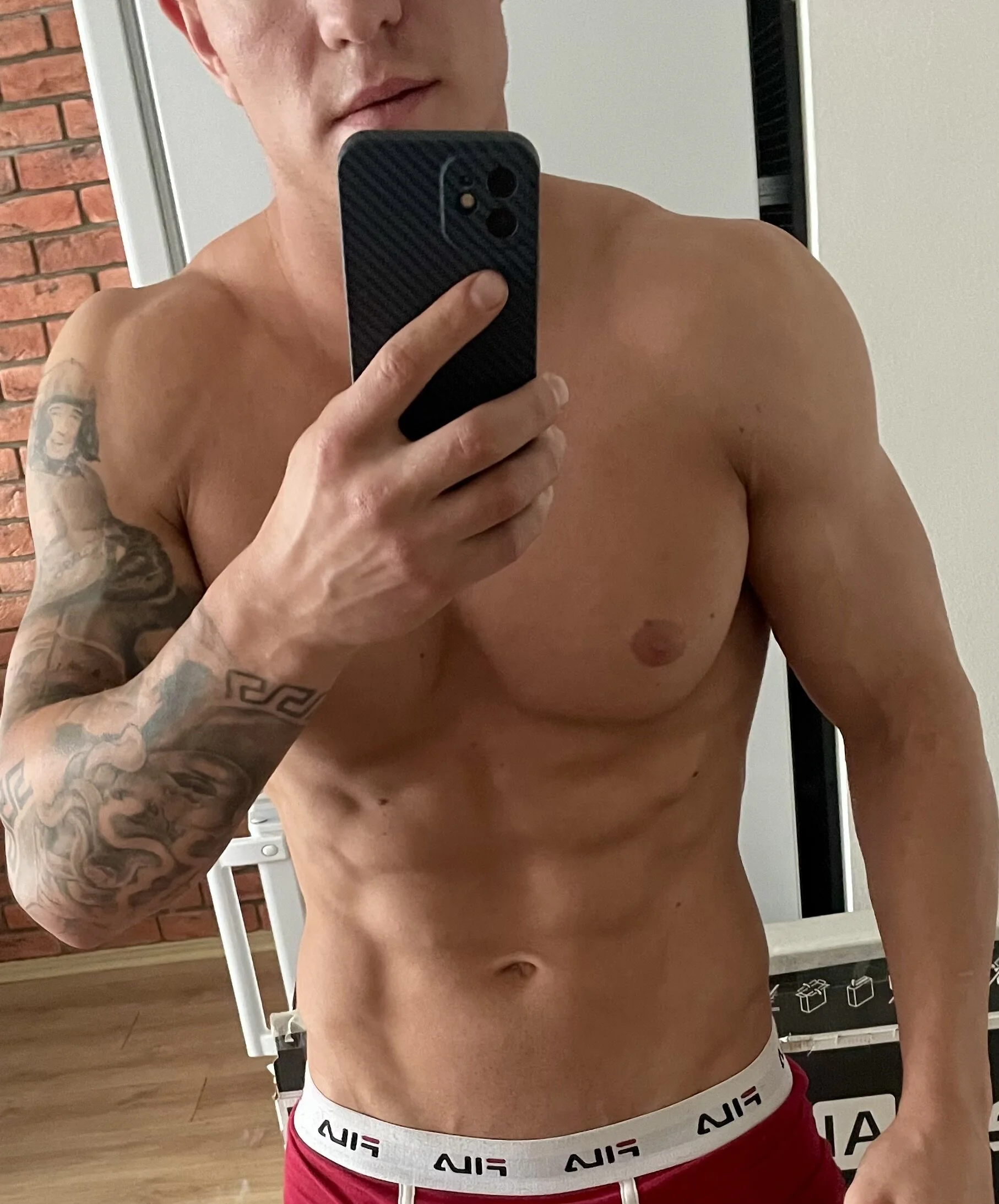 XXX Porn Photo of Nude Kapitanss1337 6