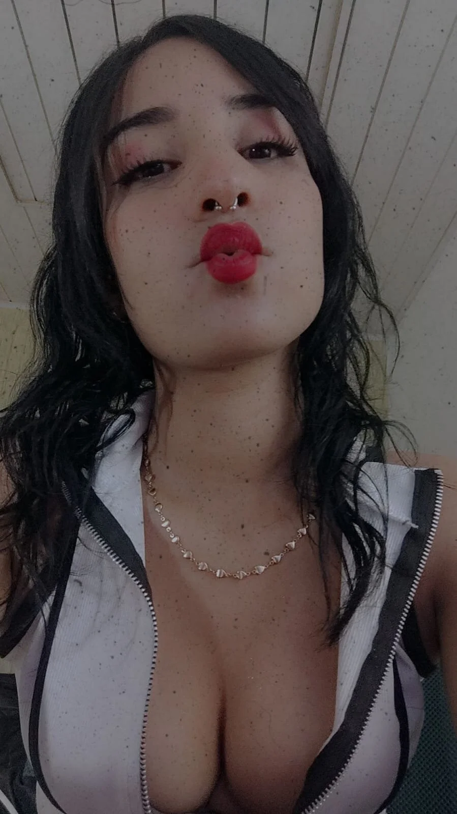 XXX Porn Photo of Nude karolyne_babee 3
