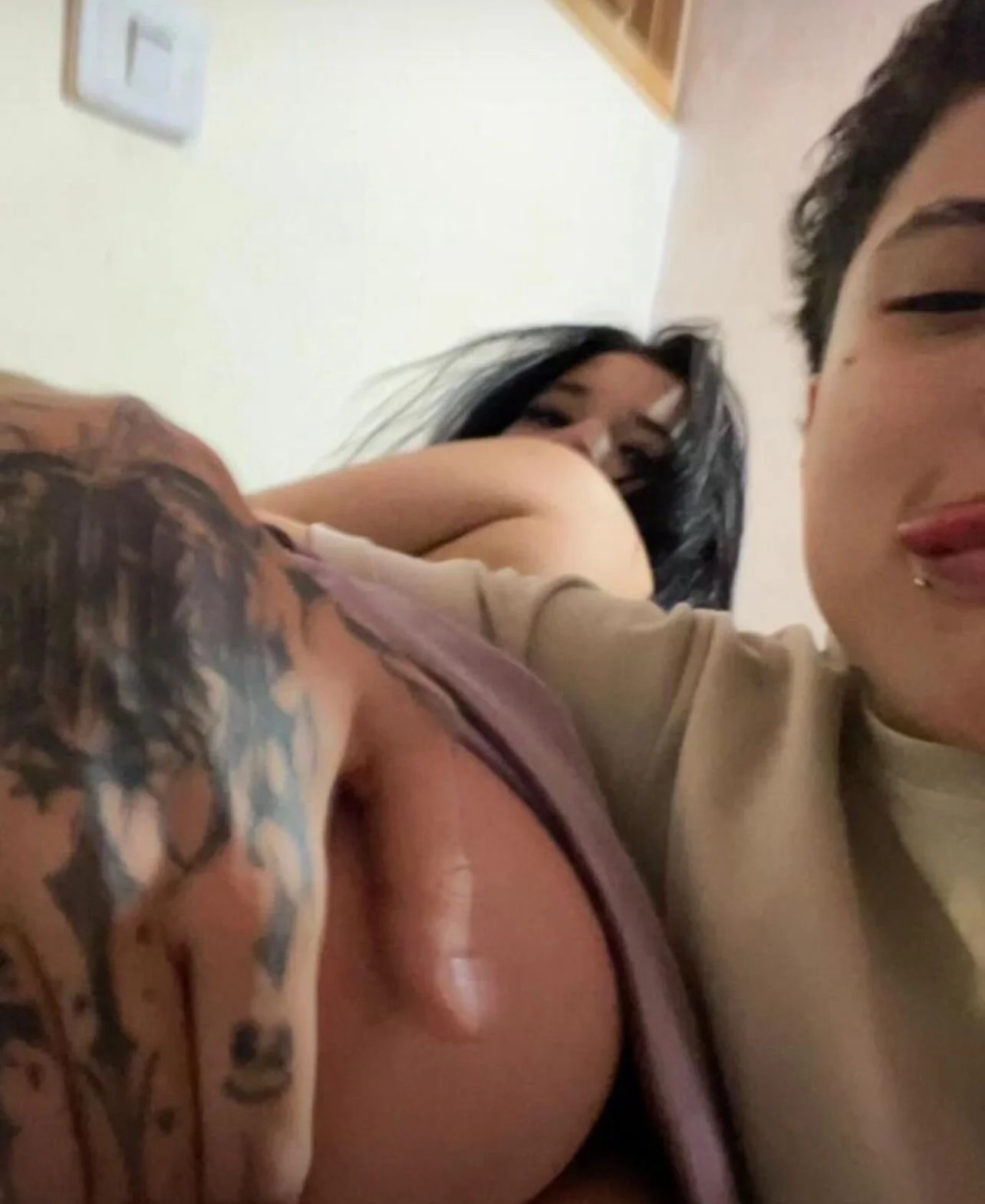 XXX Porn Photo of Nude Ale_cuzz 7