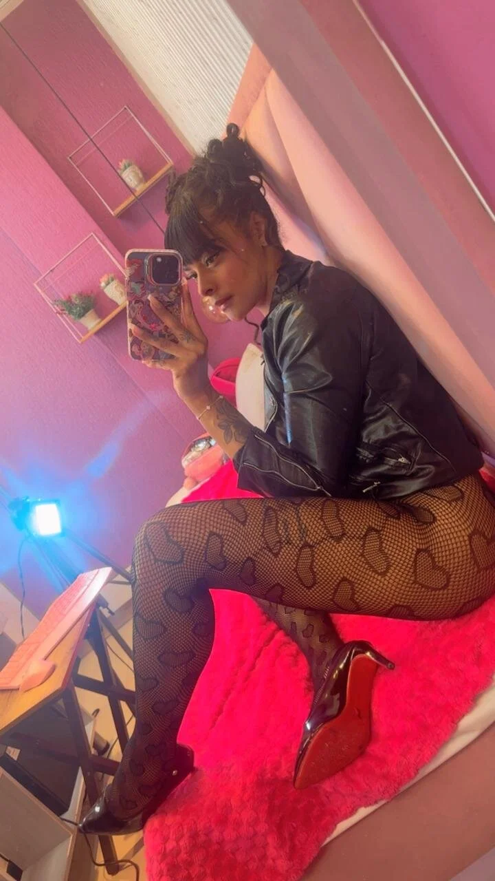 XXX Porn Photo of Nude EmmaEbony_ 406