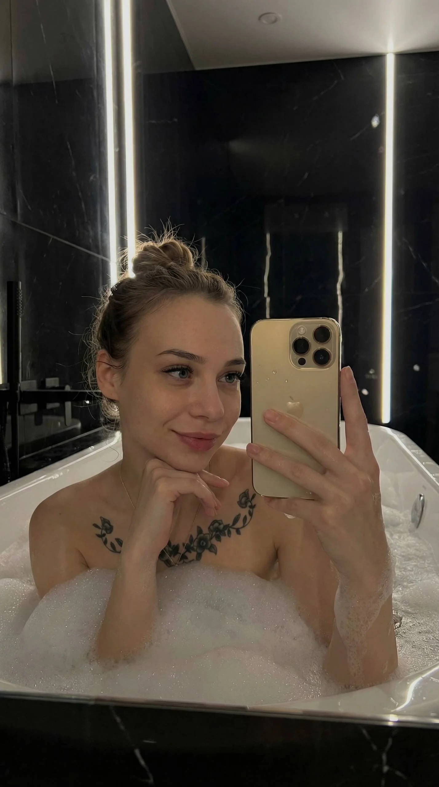 XXX Porn Photo of Nude Crystal_Nuts 6