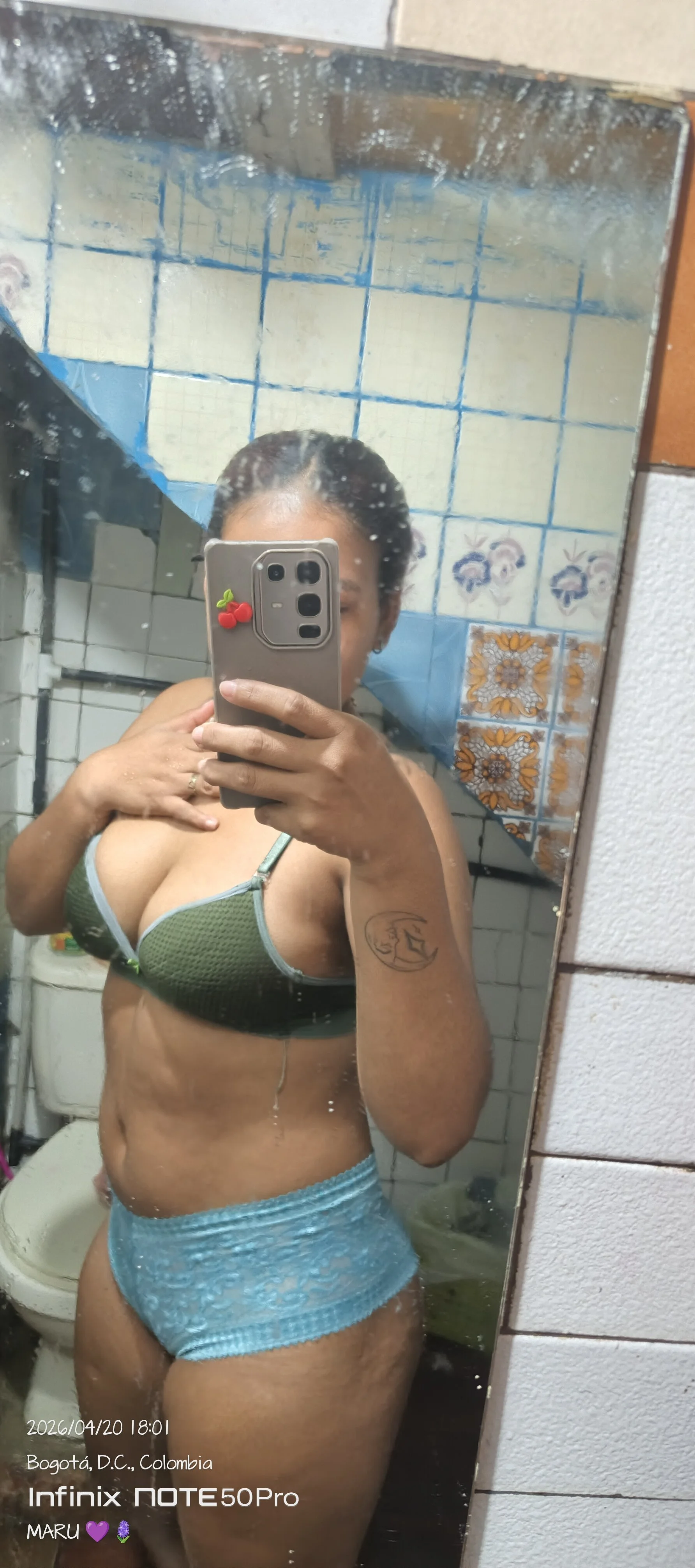 XXX Porn Photo of Nude ashly_lonsoon 1