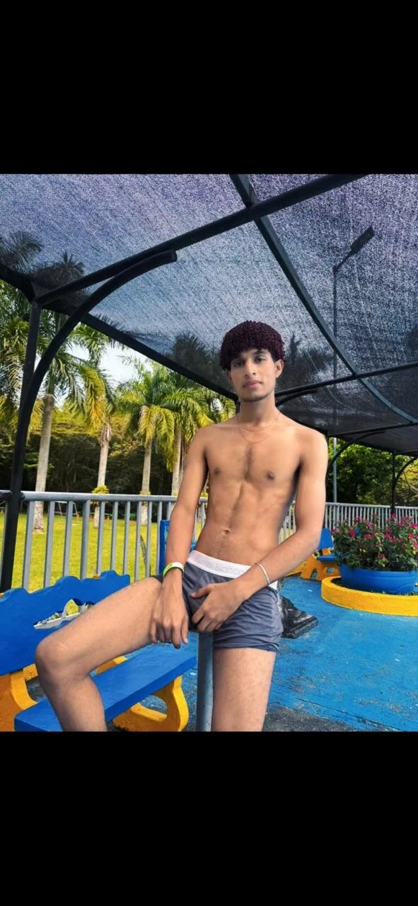 XXX Porn Photo of Nude Alex_Bloom 11