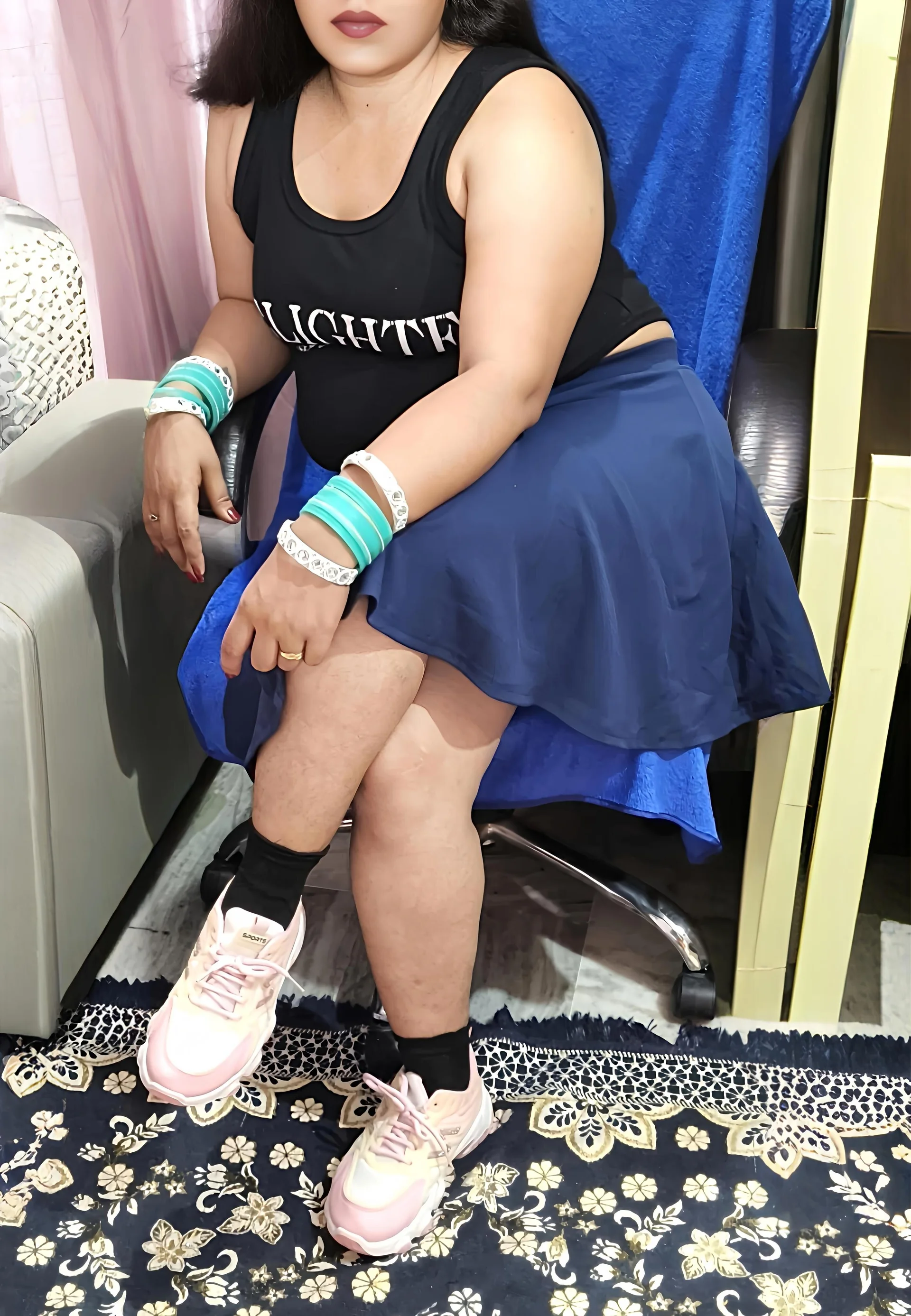 XXX Porn Photo of Nude Curvy_Nayara 5