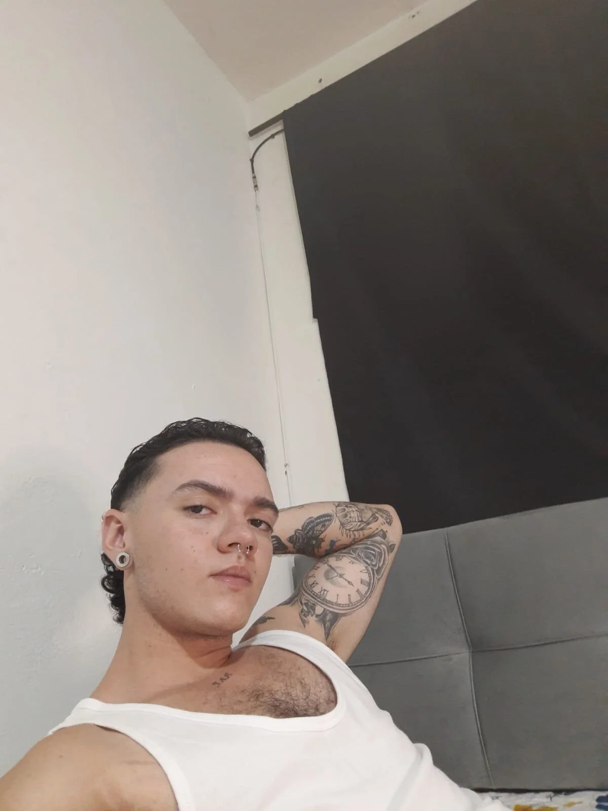 XXX Porn Photo of Nude male_pussy 2