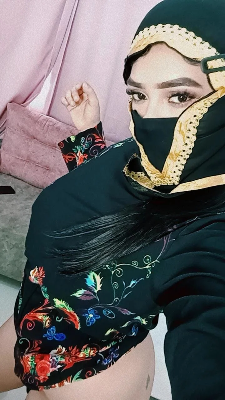 XXX Porn Photo of Nude Inaya_Khalifa 5