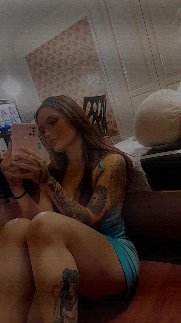 XXX Porn Photo of Nude AliceLee_ 21