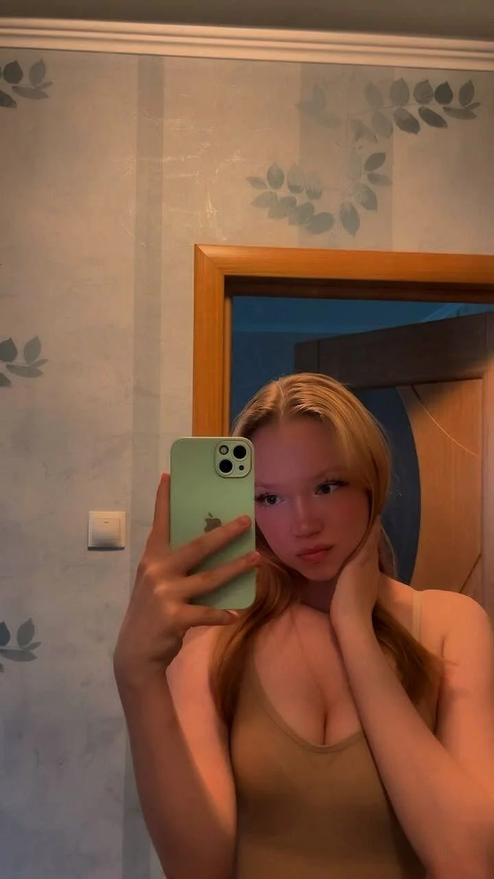 XXX Porn Photo of Nude BabyyDolll_ 4