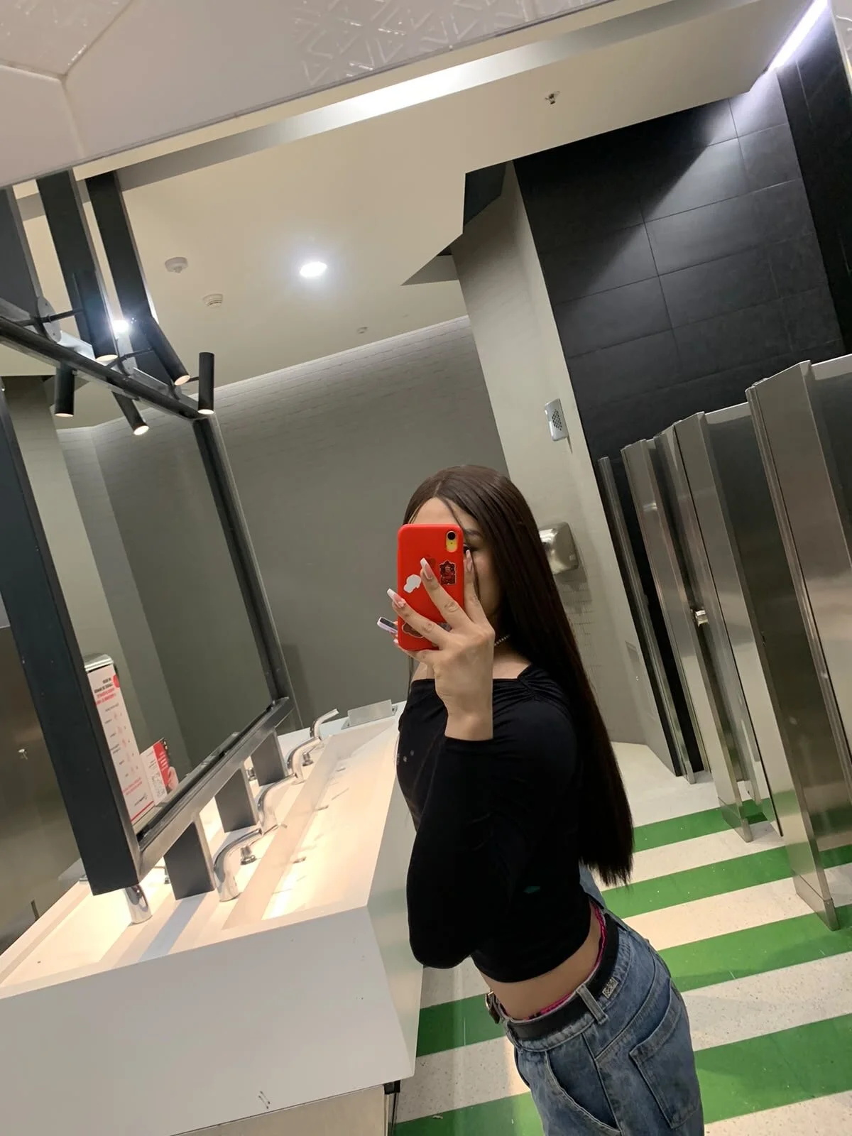 XXX Porn Photo of Nude summerr_sun 1