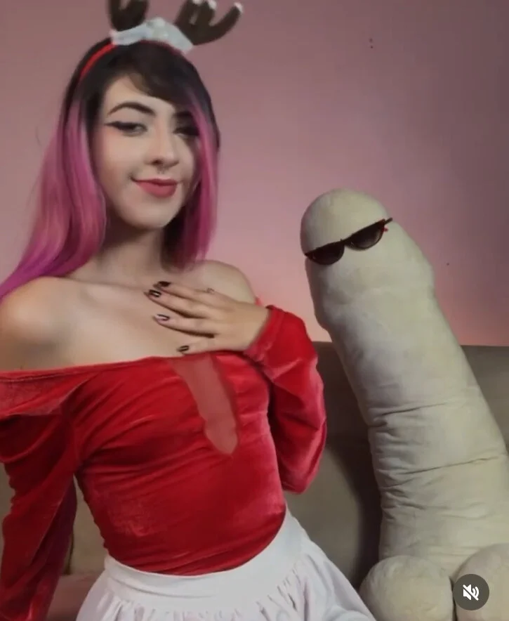 XXX Porn Photo of Nude Cherrypieuwu 12
