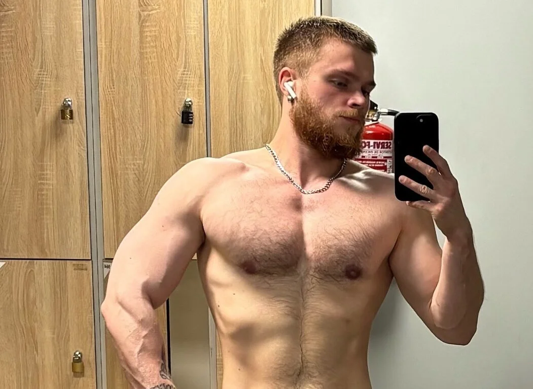 XXX Porn Photo of Nude VictorTransMan 4