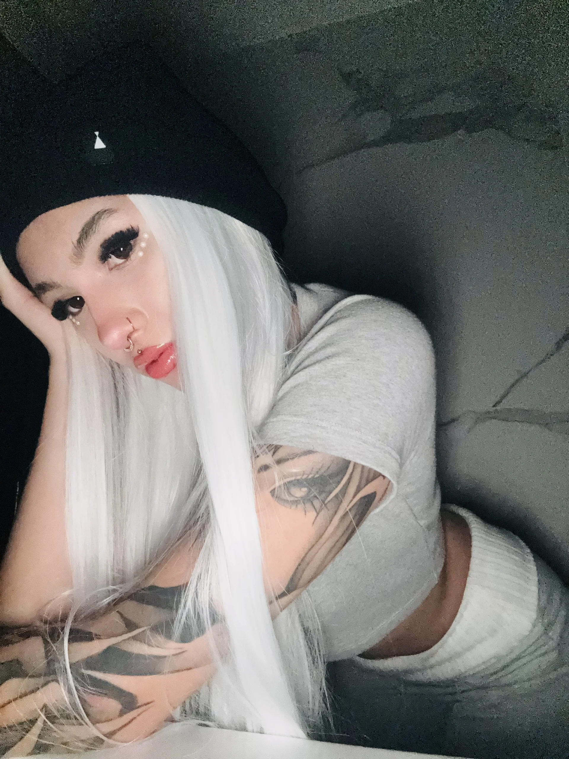 XXX Porn Photo of Nude cuteezoe 98