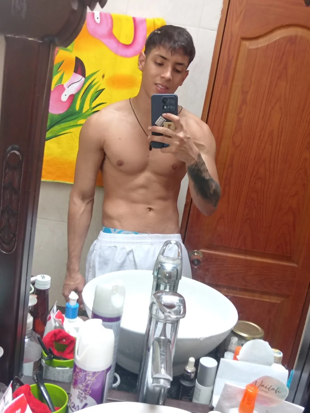 XXX Porn Photo of Nude Wolf_light 9