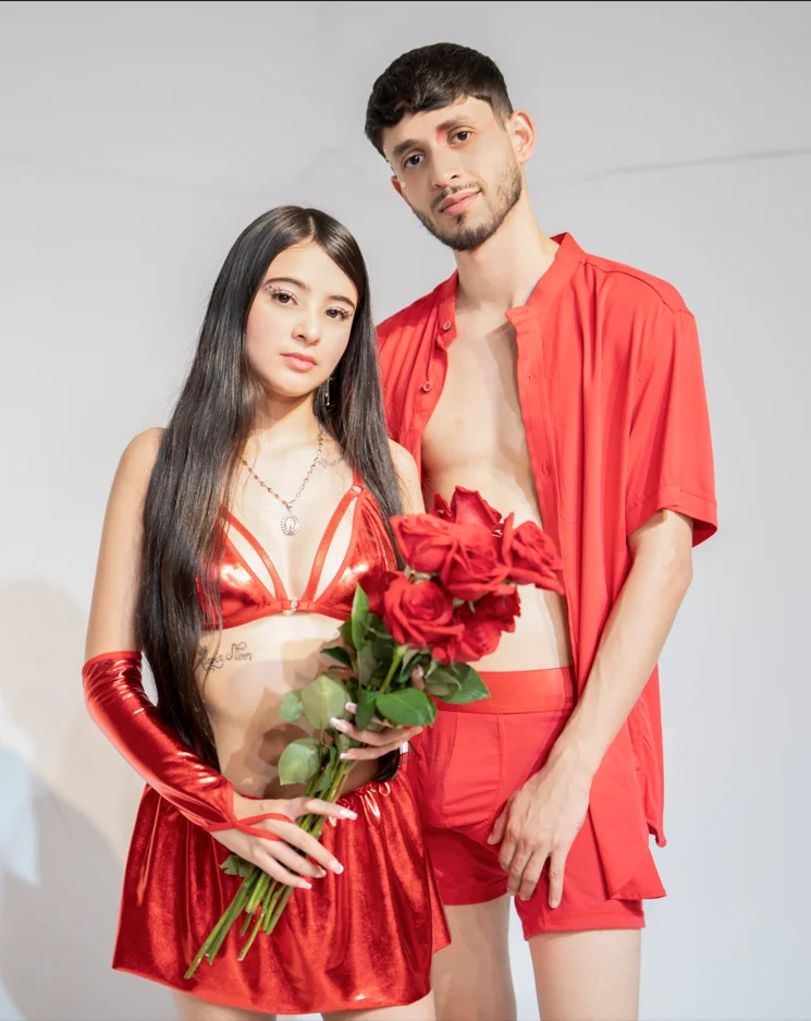 XXX Porn Photo of Nude dracke_and_zara 19