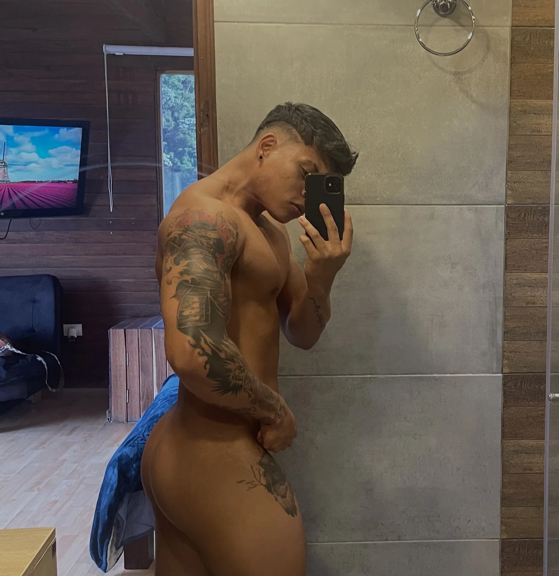XXX Porn Photo of Nude evan_greey01 18