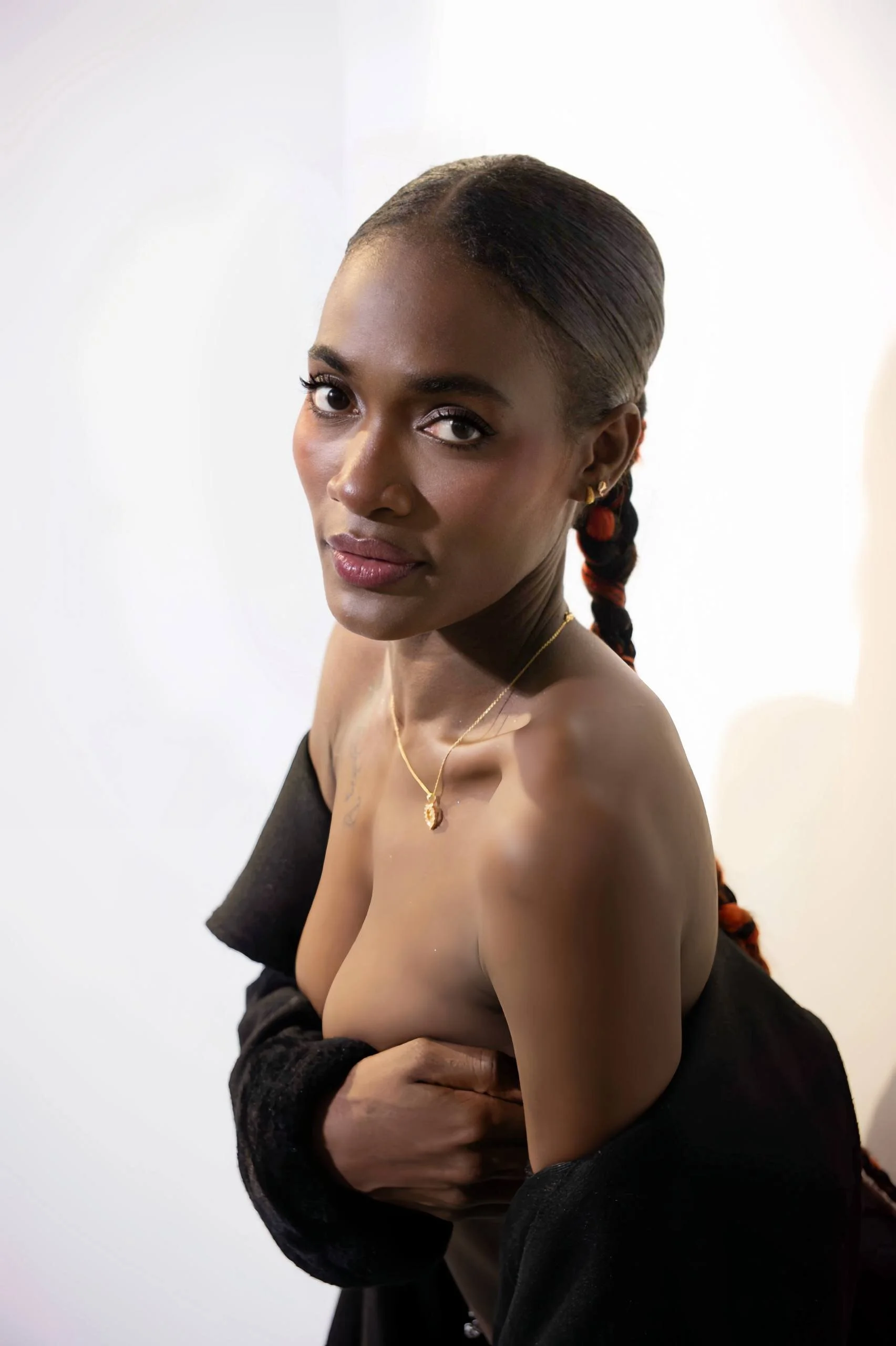 XXX Porn Photo of Nude Ivonne__Miller 14