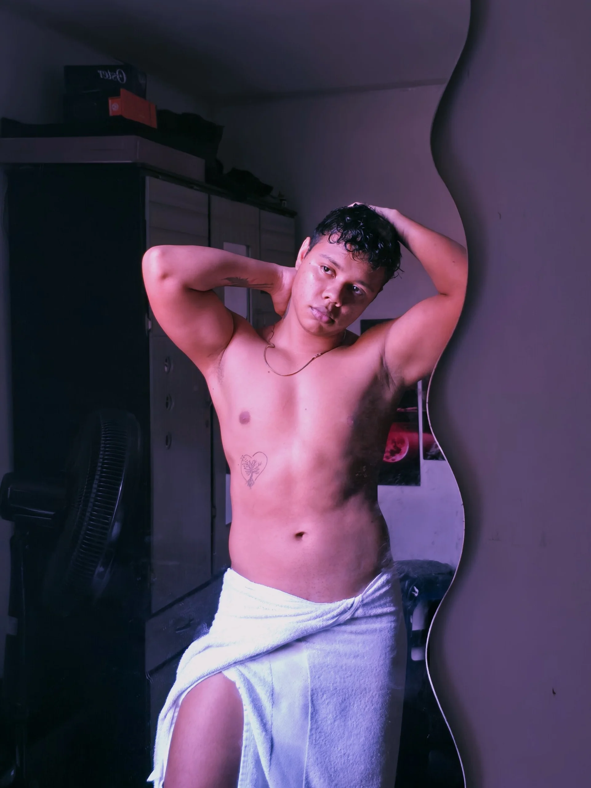 XXX Porn Photo of Nude Robertmiller21 34