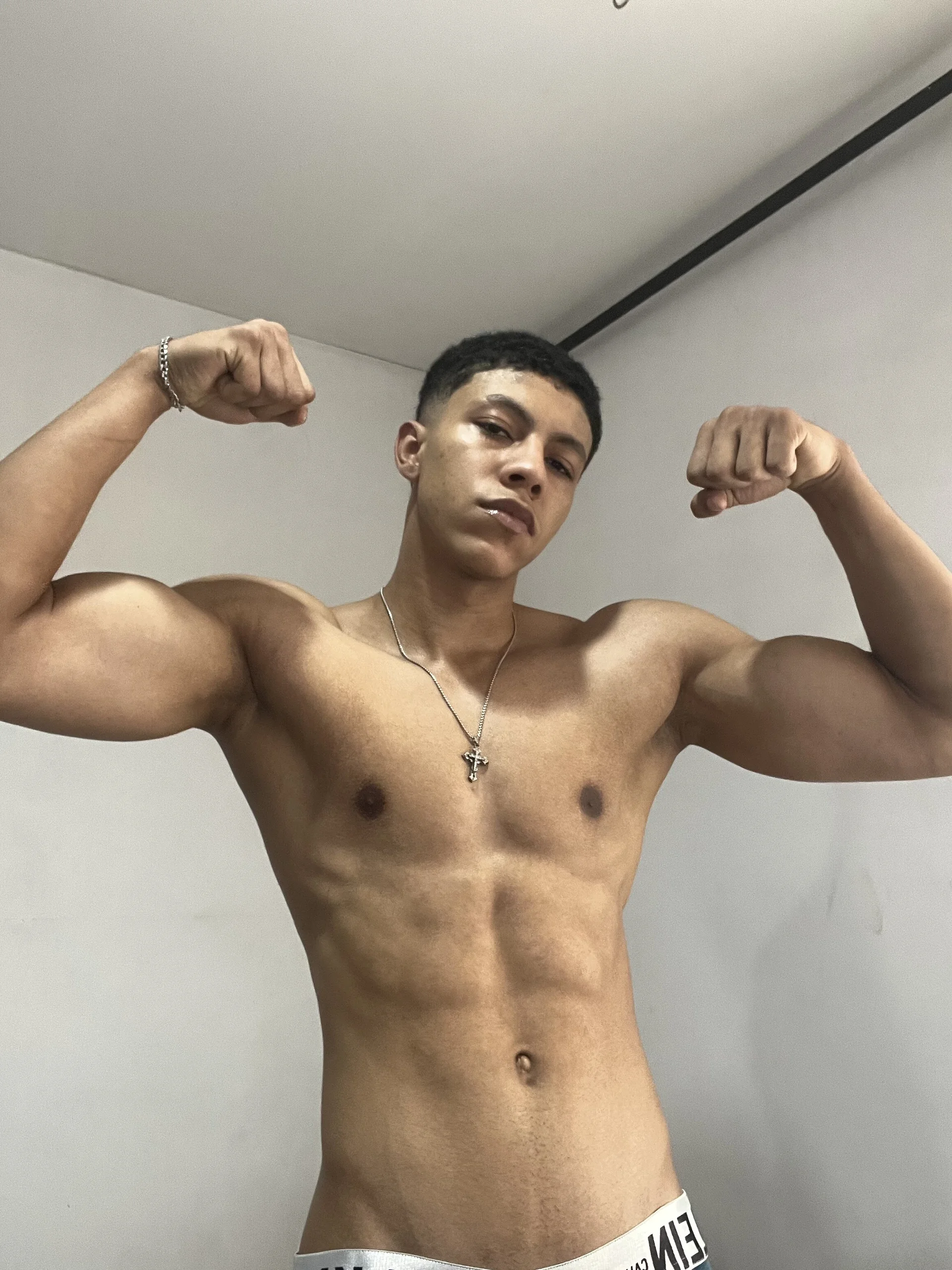 XXX Porn Photo of Nude RickyEbony 40