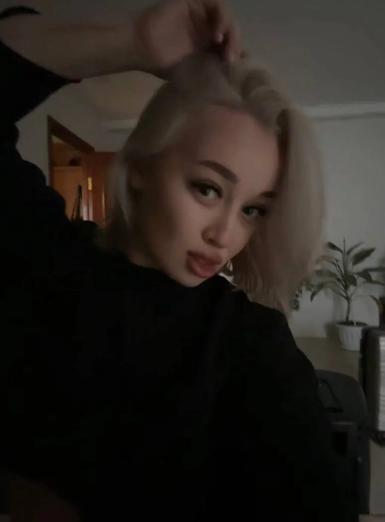 XXX Porn Photo of Nude blondessa__ 3