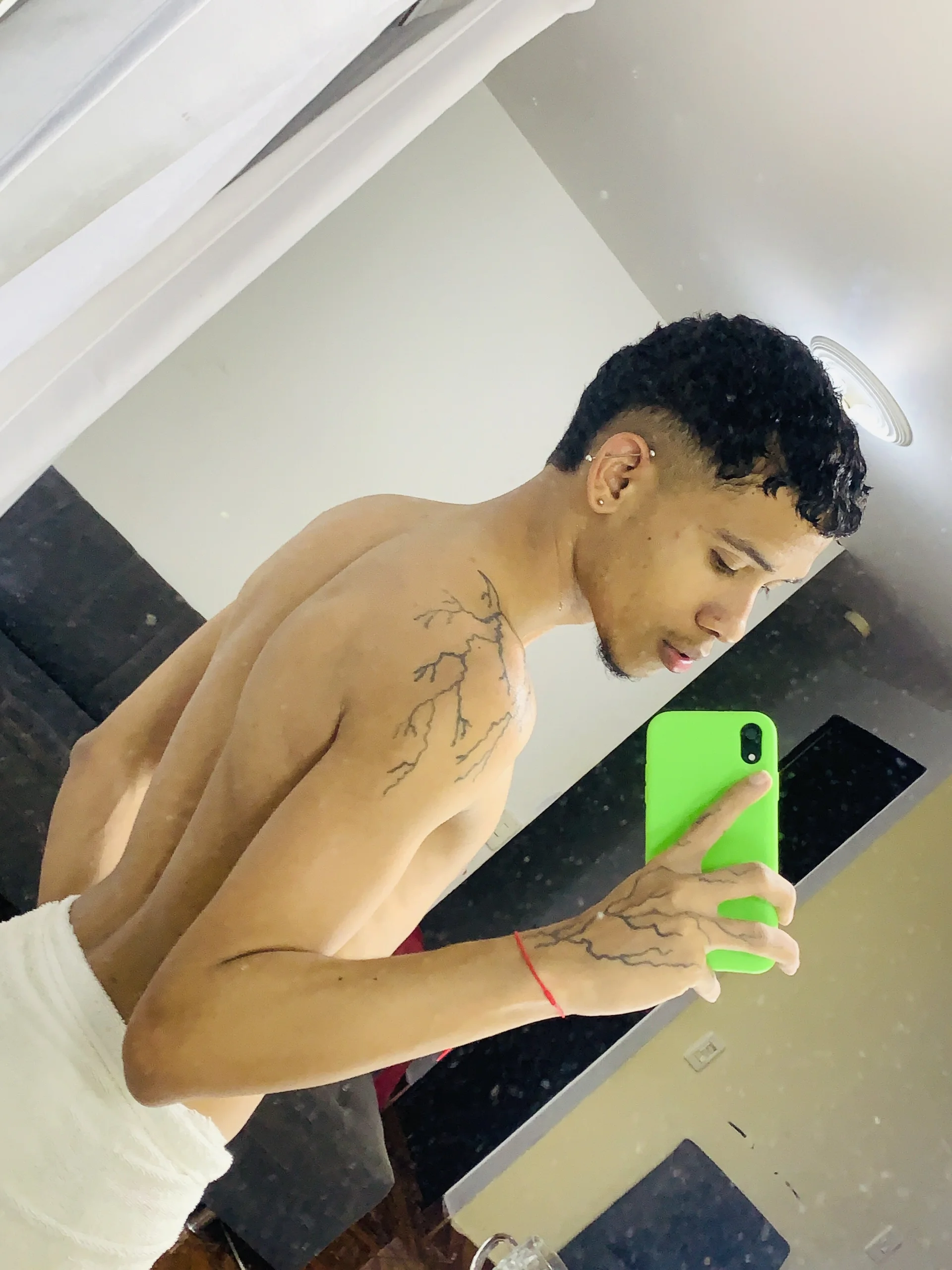 XXX Porn Photo of Nude Romancartier_1 142