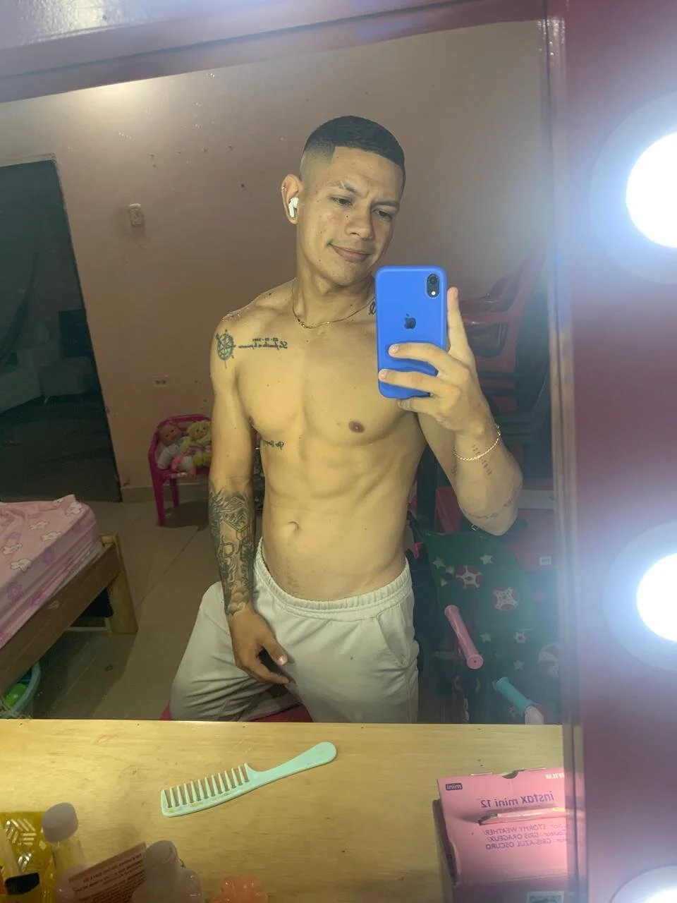 XXX Porn Photo of Nude HenrryDouglas 5