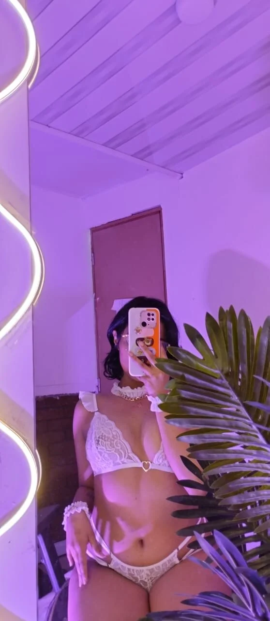 XXX Porn Photo of Nude PEACHY_TAY 25
