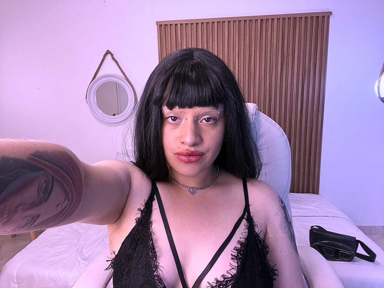 XXX Porn Photo of Nude Alaska_deluxe 179