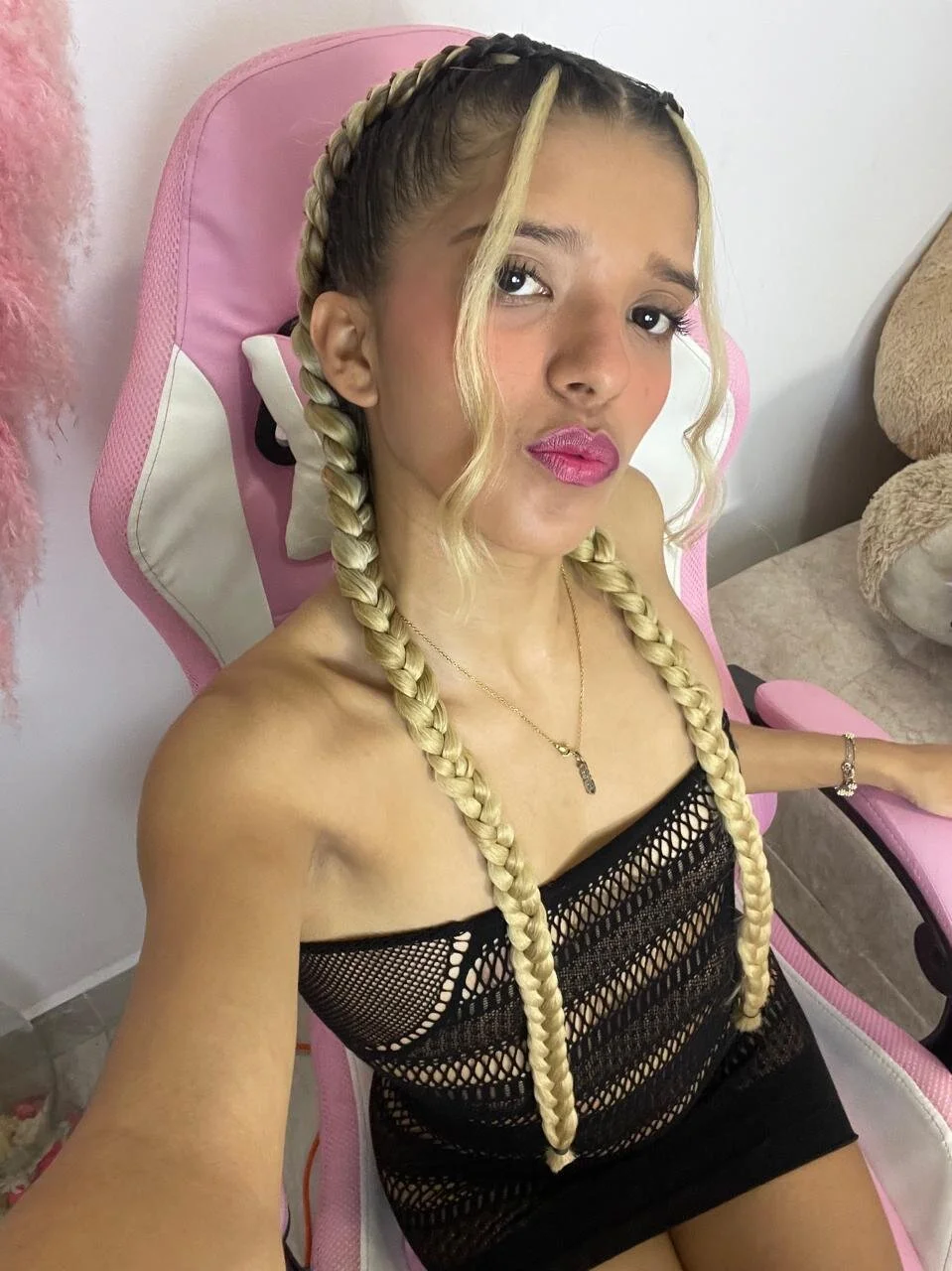 XXX Porn Photo of Nude Kyliegolden 7