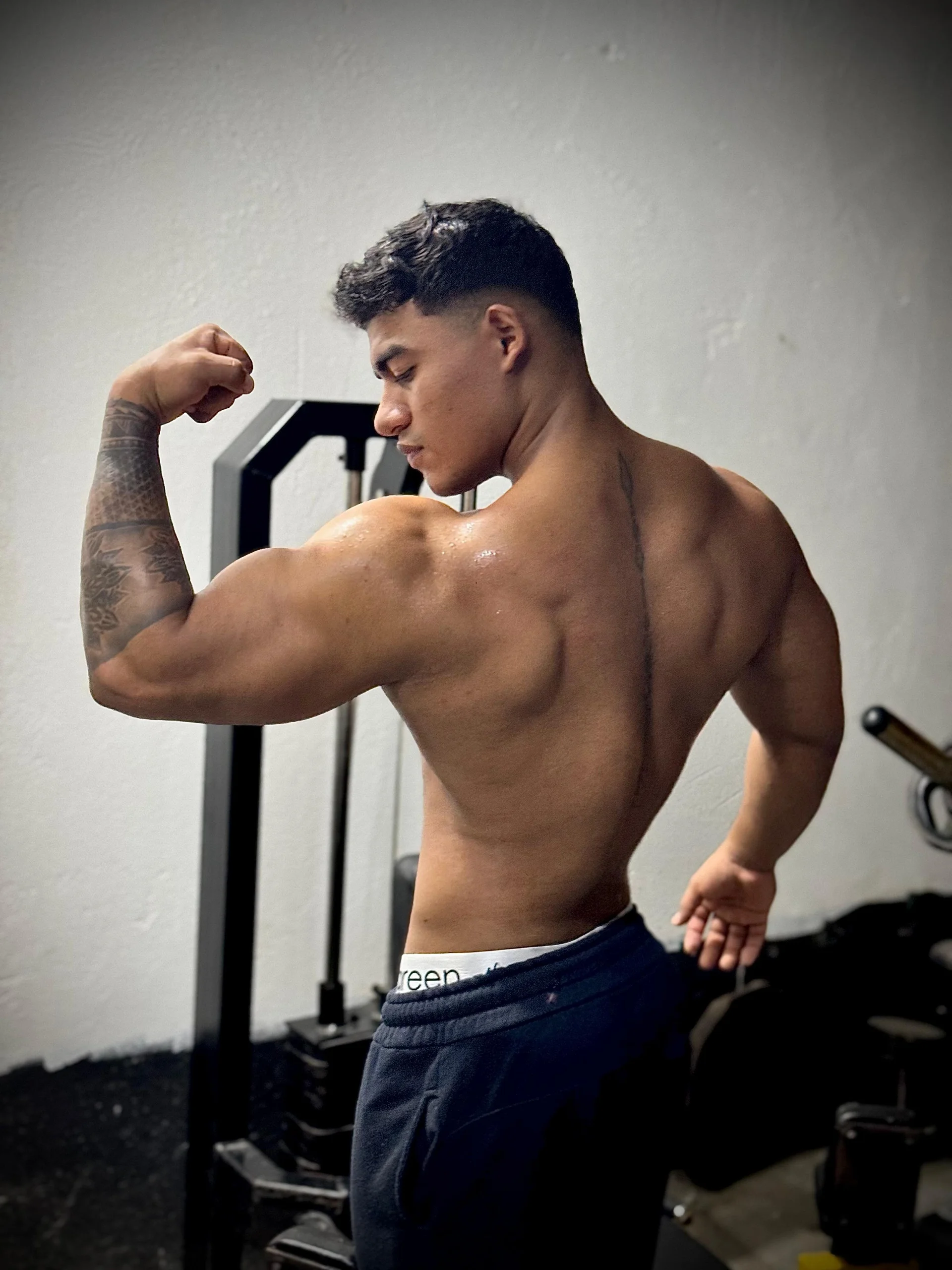XXX Porn Photo of Nude luigi_hot_ 5
