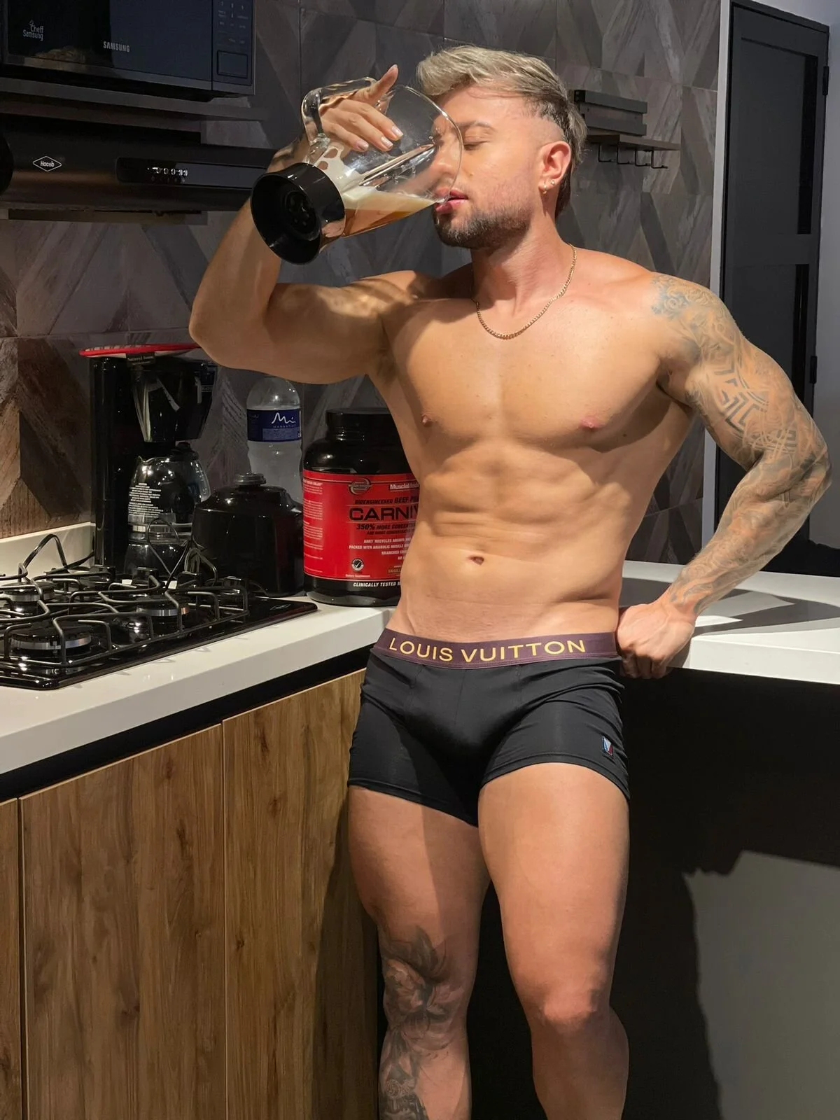 XXX Porn Photo of Nude OwenMaximus814 3