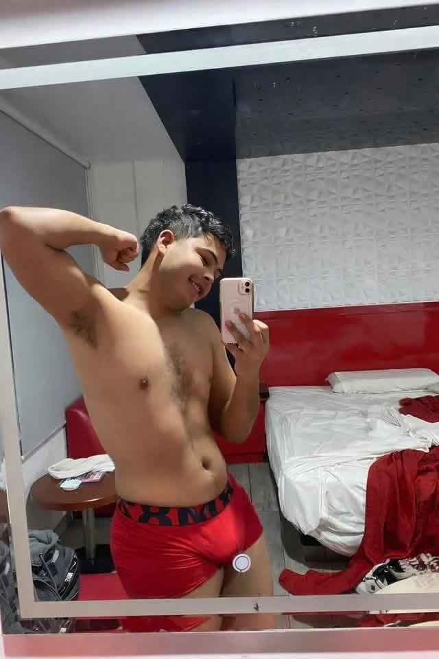 XXX Porn Photo of Nude BradleyWayne1 2