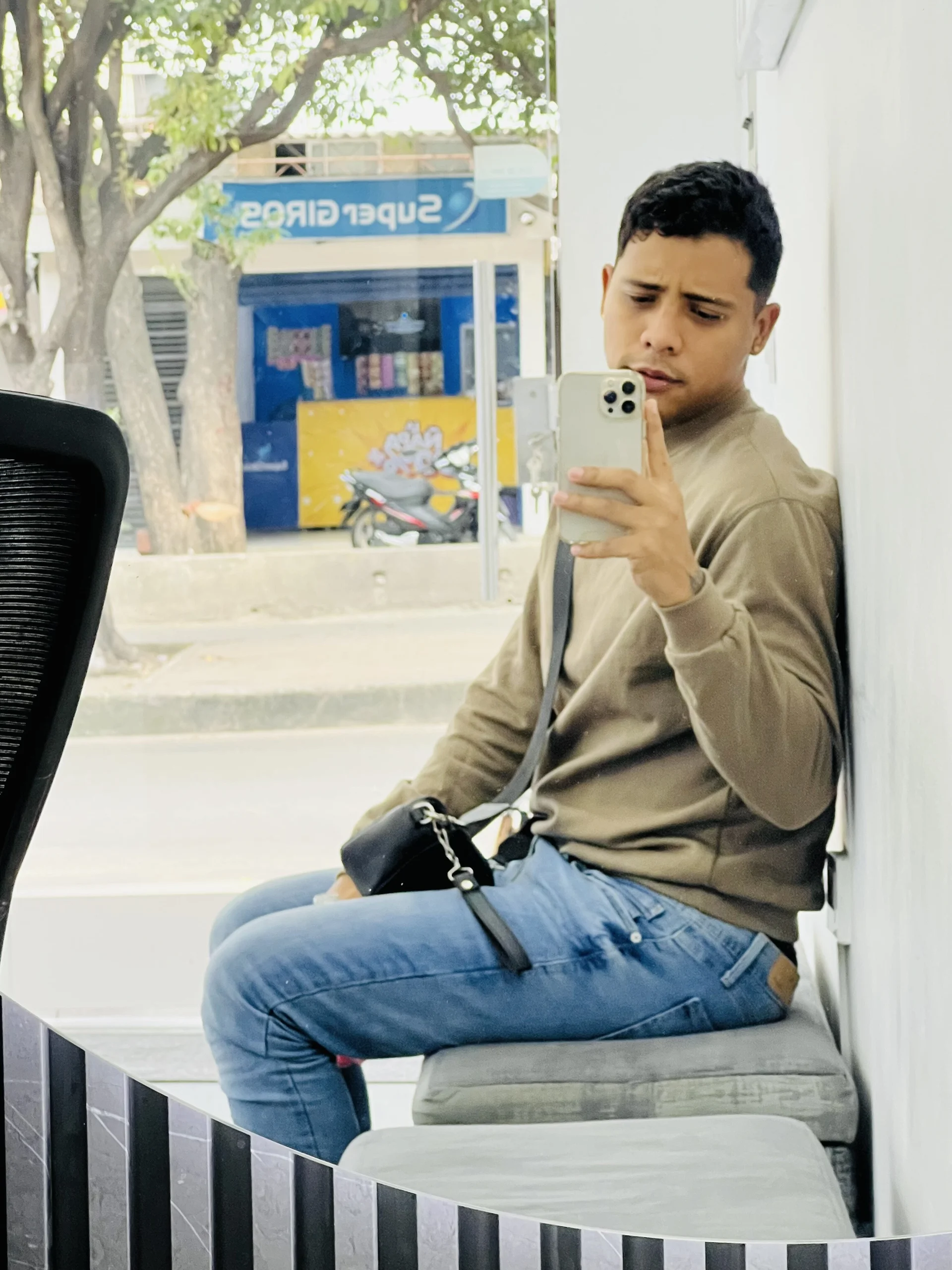 XXX Porn Photo of Nude Yefridudamelflores 2