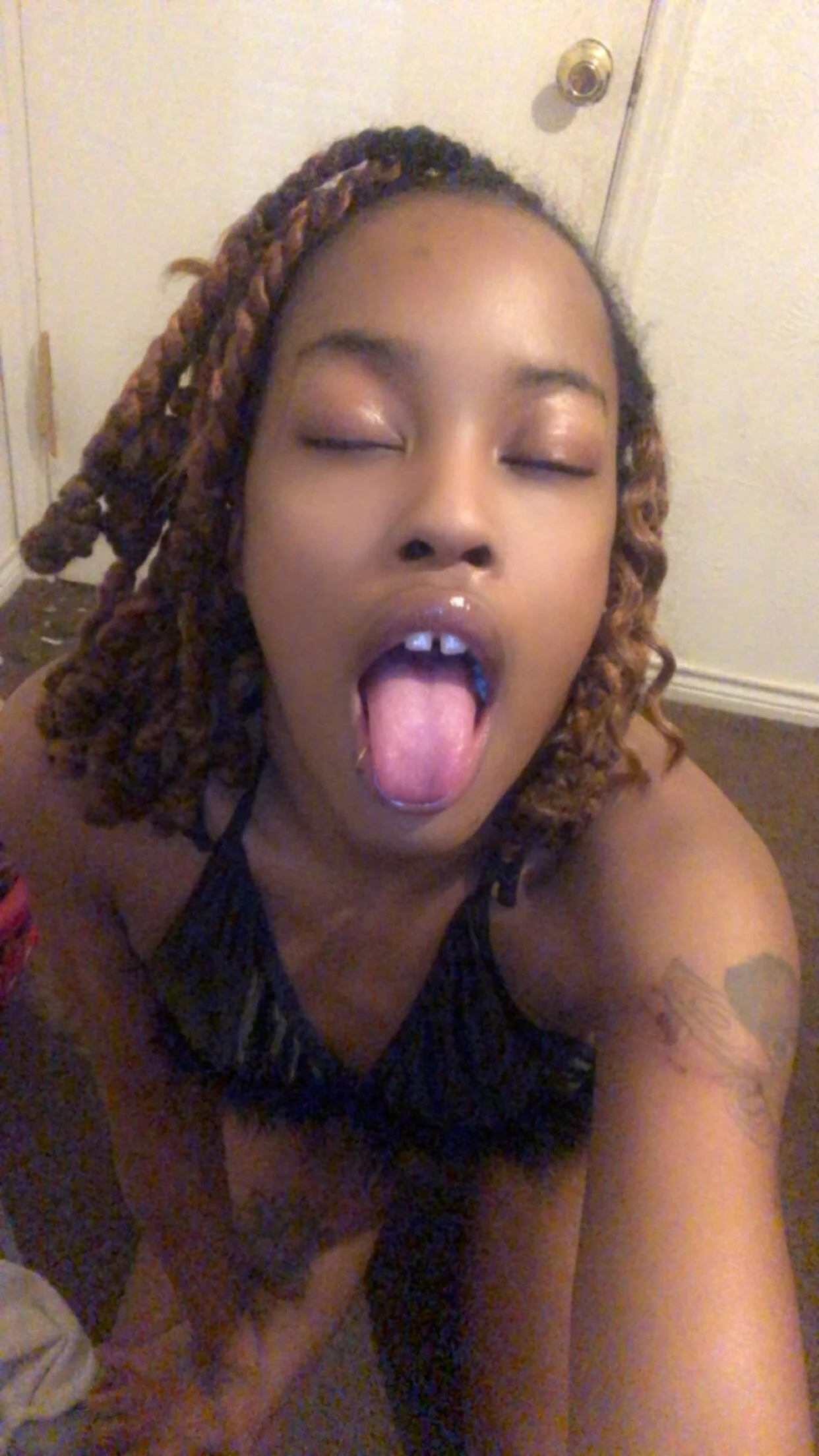 XXX Porn Photo of Nude brownskinnedb 4
