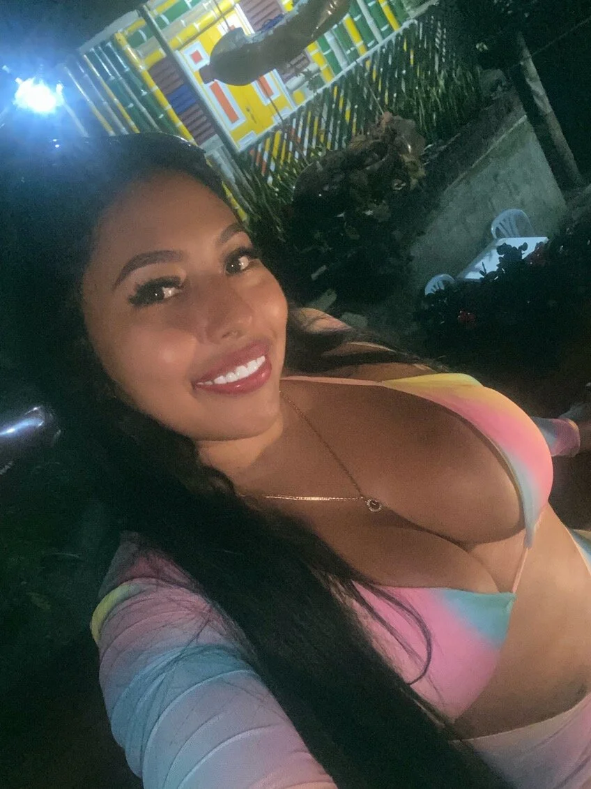 XXX Porn Photo of Nude emmyjhonson07 24