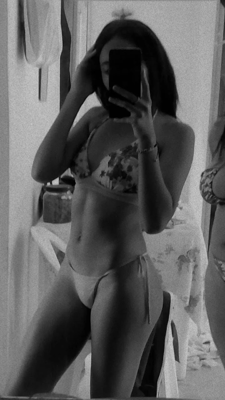 XXX Porn Photo of Nude cristal_oliver 3