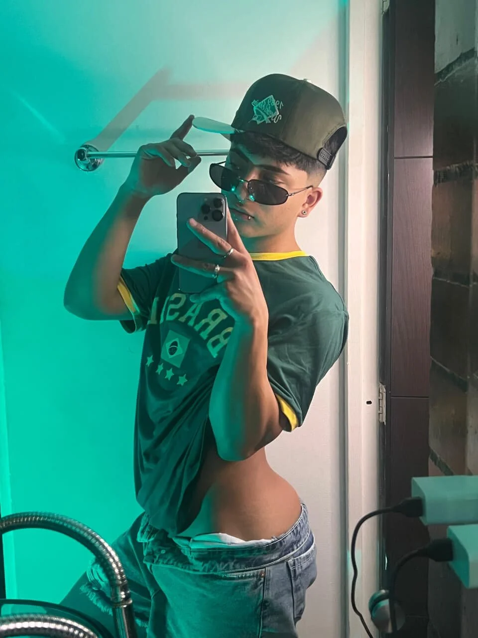 XXX Porn Photo of Nude your_kitty_boy 1