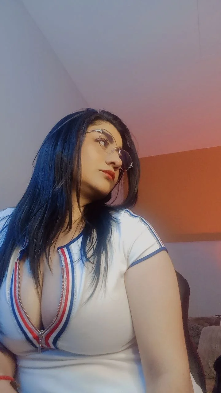 XXX Porn Photo of Nude Esmeralda_Rose__ 7