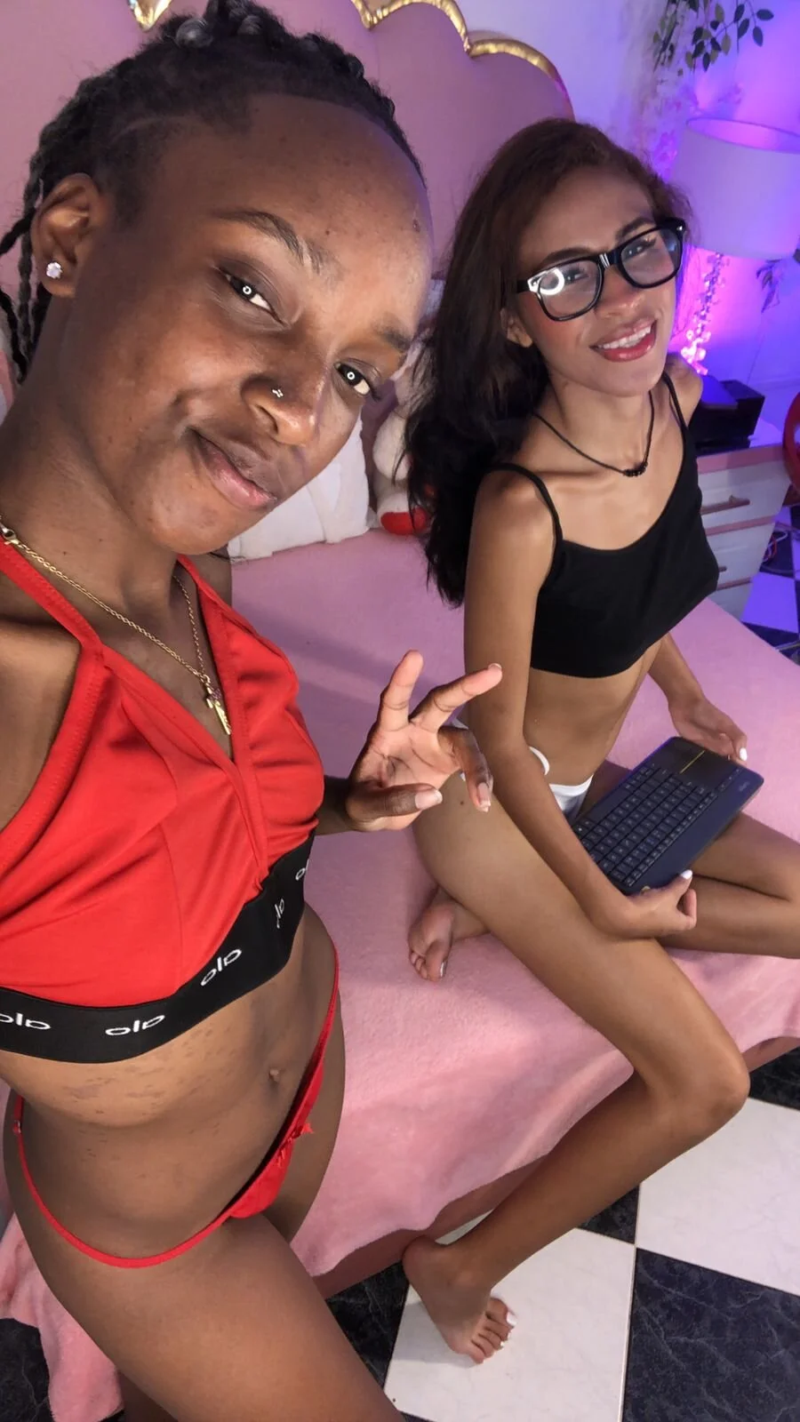 XXX Porn Photo of Nude CherylandToni 20