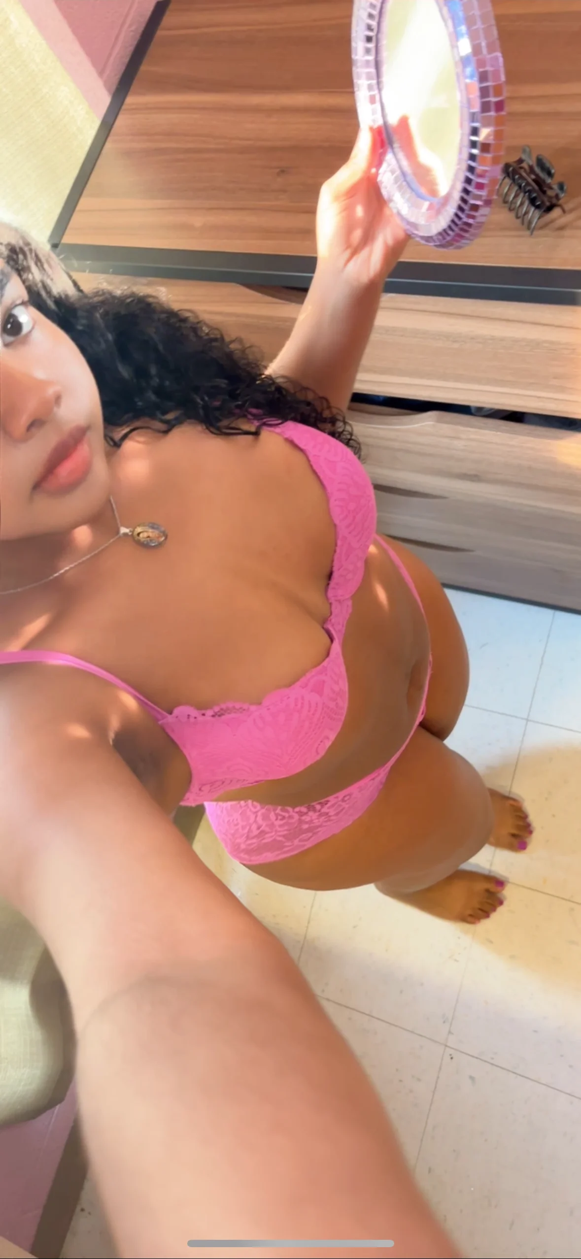 XXX Porn Photo of Nude bhadglitz 8