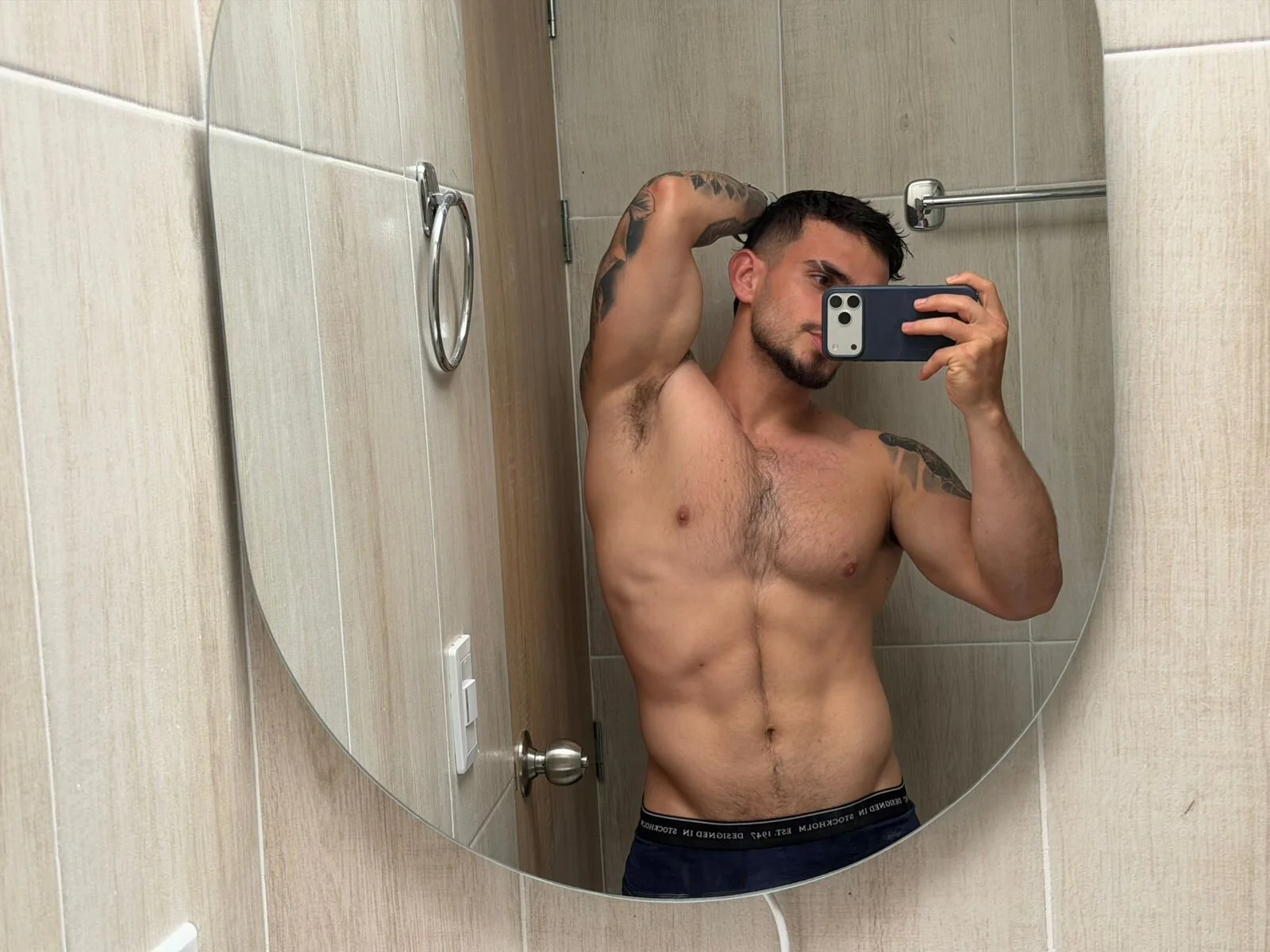 XXX Porn Photo of Nude Ricardogo19 3