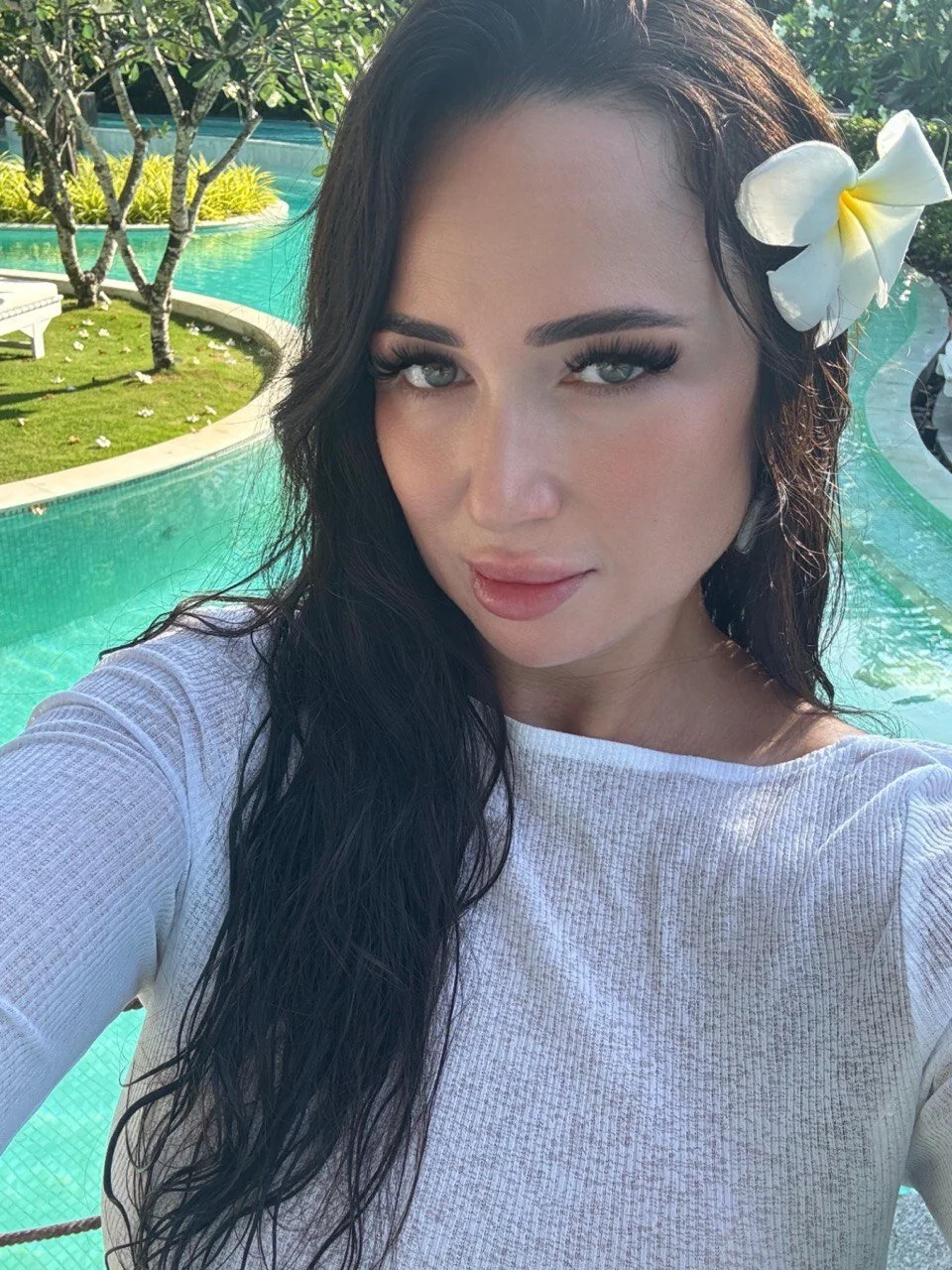 XXX Porn Photo of Nude majestic_madam 20