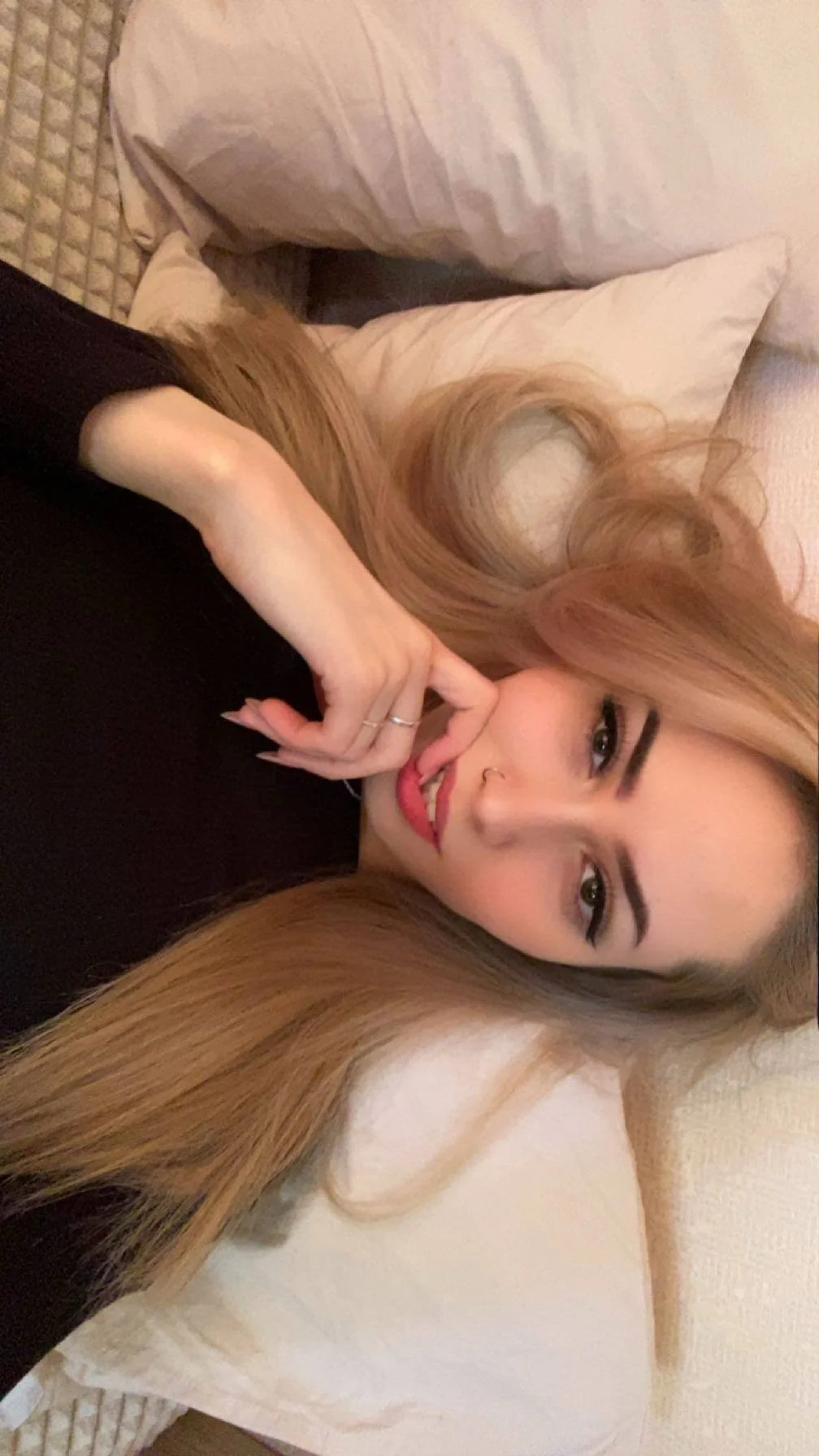 XXX Porn Photo of Nude sun_under_skyy 5
